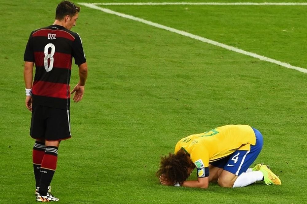 Παγκόσμιο Κύπελλο Ποδοσφαίρου 2014 - Ημιτελικοί: Τίτλοι… ντροπής στην Βραζιλία! (photos)