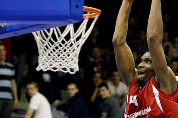 Ρέτζιο Εμίλια: Χωρισμός με Τζέιμς Ουάιτ