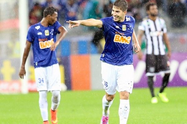 Brasileiro: Άπιαστη η Κρουζέιρο (videos)
