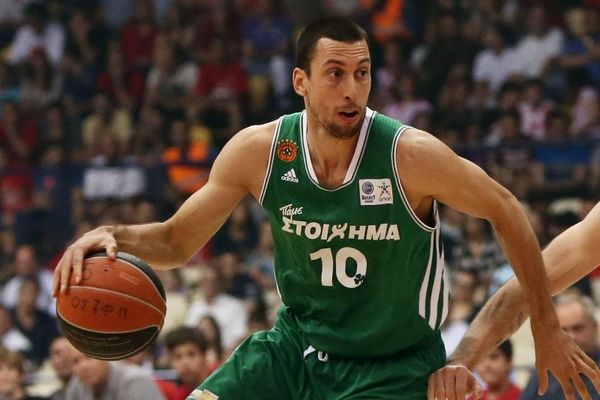 Τσεντεβίτα: Παίρνει Ούκιτς