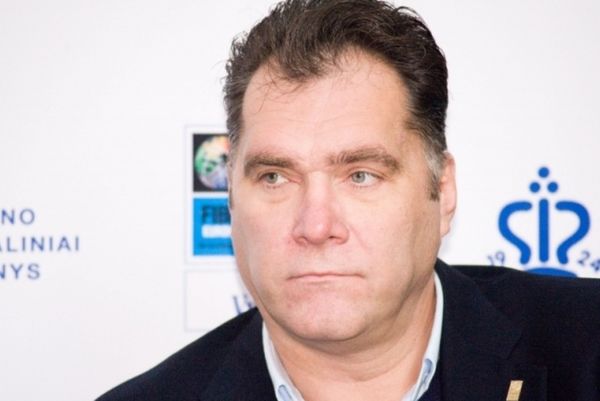 Σαμπόνις: «Θα έχουν πρόβλημα οι ΗΠΑ»