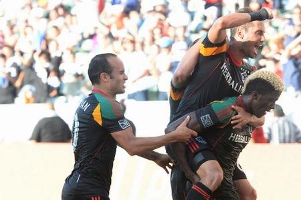 MLS: Ασταμάτητοι οι Γκάλαξι (videos)