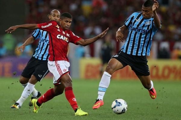 Brasileiro: Θρίαμβος για Γκρέμιο στο εχθρικό «Maracana» (videos)