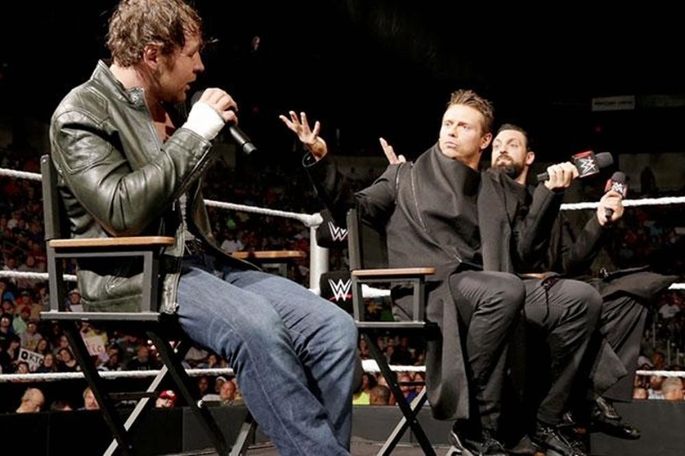 Main Event: Δεν τα… είπε ο Ambrose, υποσχέσεις από Show (photos+videos)