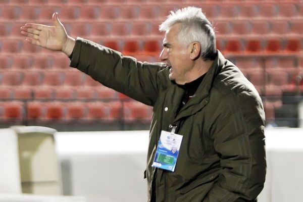Κατσαβάκης: «Πρέπει να μπει μία τάξη στη Νέων»