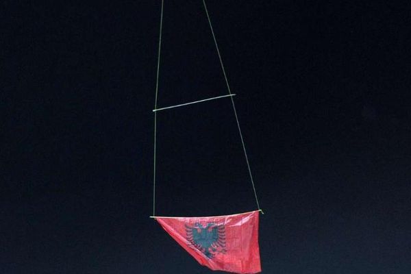 Αλβανία: Σύλλογος έκανε αναπαράσταση του συμβάντος με Σερβία (video)