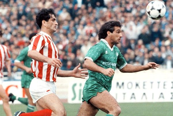Χατζηαθανασίου στο Onsports: «Ο Ολυμπιακός φοβάται τον Παναθηναϊκό»