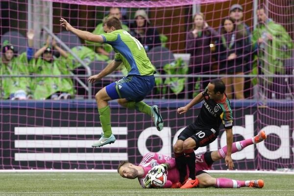 MLS: Πρώτοι οι Σάουντερς, στα playoffs οι Ουάιτκαπς (videos)