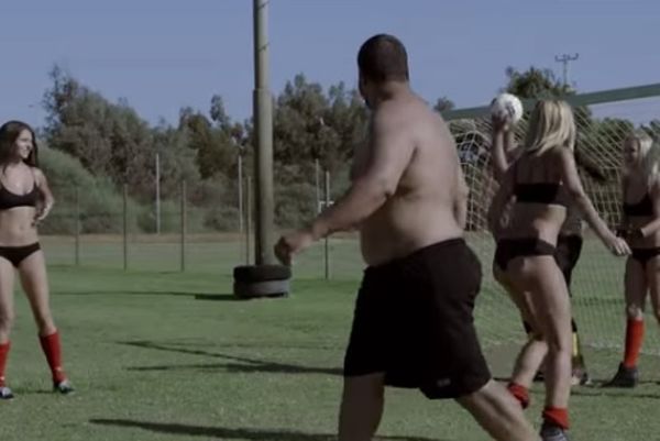 Υμίγυμνων ... σκοράρισμα και τρελή χαρά ! (video)
