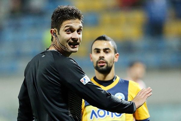 «Δεν θα πληρώνουμε τον κάθε ανίκανο Σπάθα»