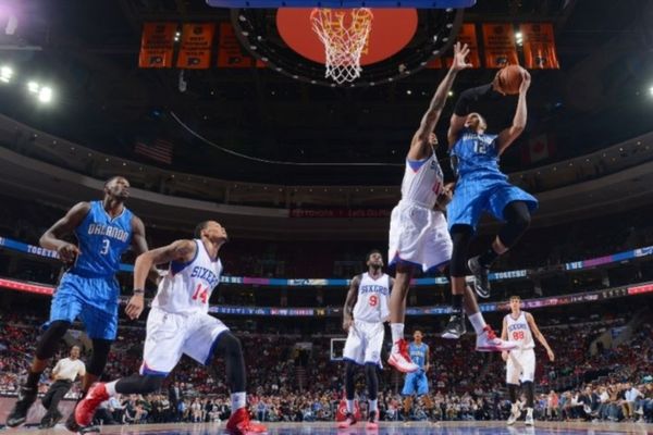 Ορλάντο Μάτζικ: Buzzer-beater και πρώτη νίκη (videos)