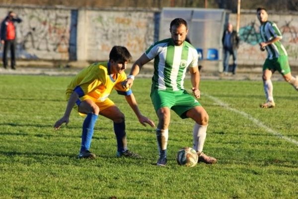 Πυρσός Γρεβενών- Λευκάδια 2-1