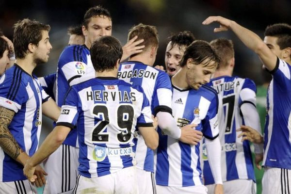 Ισπανία: Το καθήκον της η Σοσιεδάδ (videos)