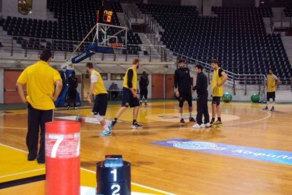 Άρης: Αποχαιρέτησε ο Μανωλόπουλος