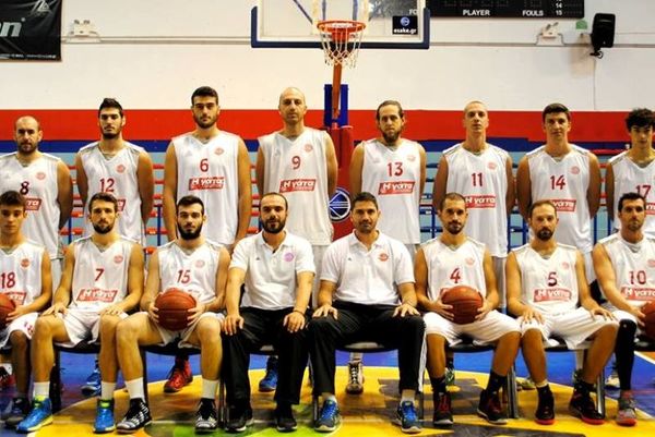 Ίκαρος Νέας Σμύρνης: Νικηφόρο... ποδαρικό