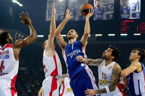 Περπέρογλου: «Όλη η άμυνά μας ήταν στο Σπανούλη»