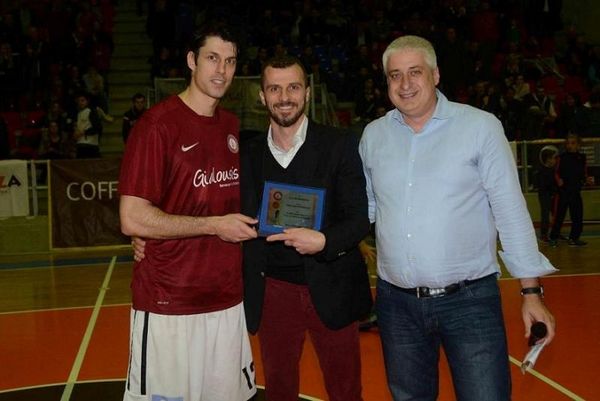 Onsports TV: Βραβεύθηκε ξανά ο Αργυρόπουλος (video)