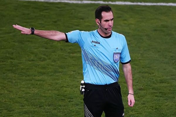 Ολυμπιακός: «Παγκόσμιο ρεκόρ ο Παπαπέτρου»