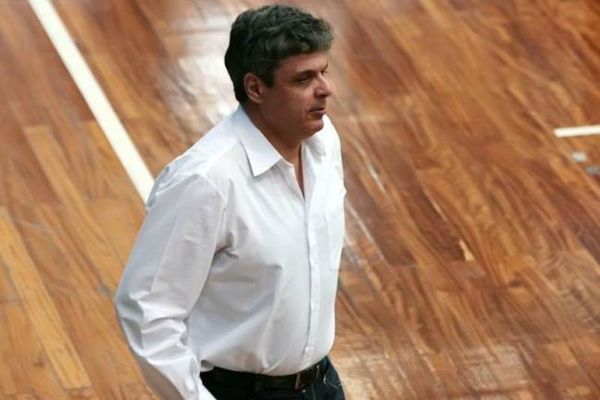 ΜΕΝΤ: Νέος προπονητής ο Φίνος