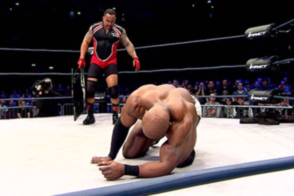 TNA Impact Wrestling: «Φιλική» υπεράσπιση για Lashley (videos)