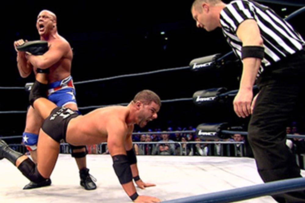 TNA Impact Wrestling: Ευκαιρία για Angle, εξουσία για Galloway (videos)
