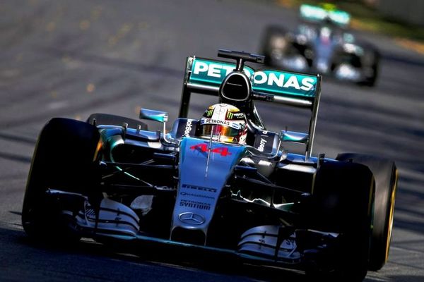 Formula 1: Στον... θρόνο του ο Χάμιλτον
