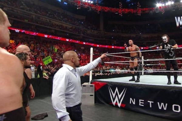 Raw: Στο πλευρό του Orton o… Sting (videos+photos)