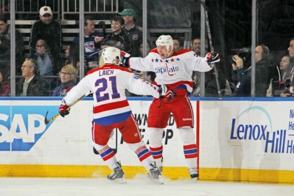 NHL: «Τεράστιοι» Κάπιτολς στη Νέα Υόρκη (videos)