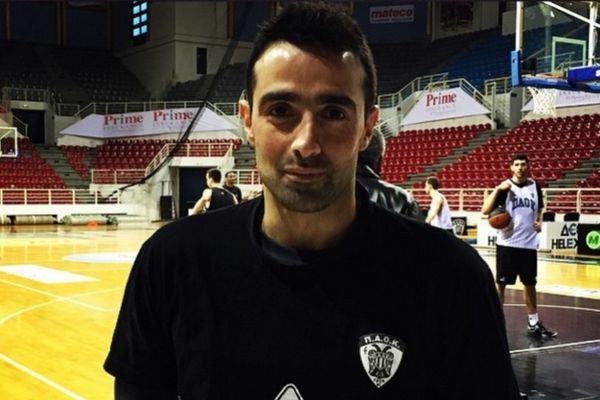 ΠΑΟΚ: Κέρασε ο Χαραλαμπίδης (video)