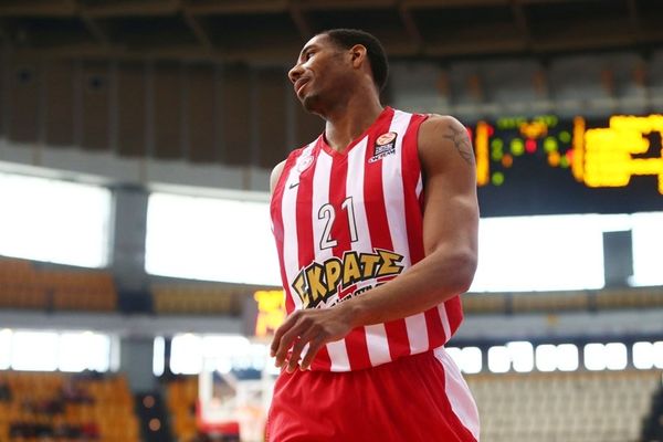 Ολυμπιακός: Τα κάνει όλα ο Ντάρντεν (video)