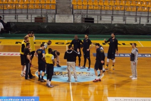 Άρης: Εκτός ξανά ο Βεζένκοφ