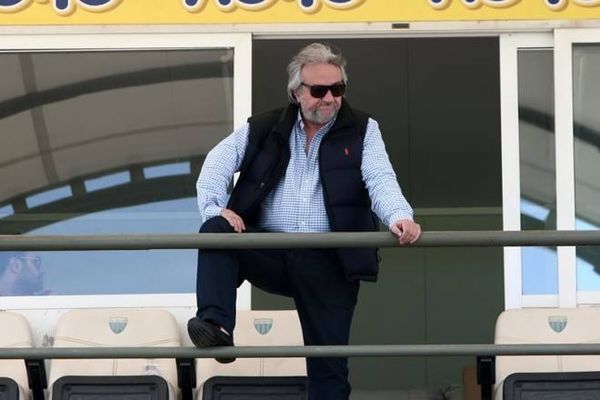 Πανό στήριξης στον Κομπότη! (photo)