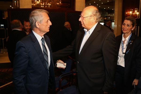 Ελλάδα: Τέλος… Μαρκαριάν και Καραγκούνης