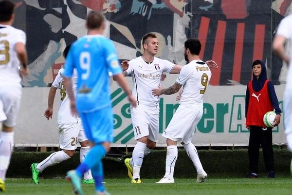 Επική ανατροπή για Άστρα, 3-2 την Άλκμααρ (videos)