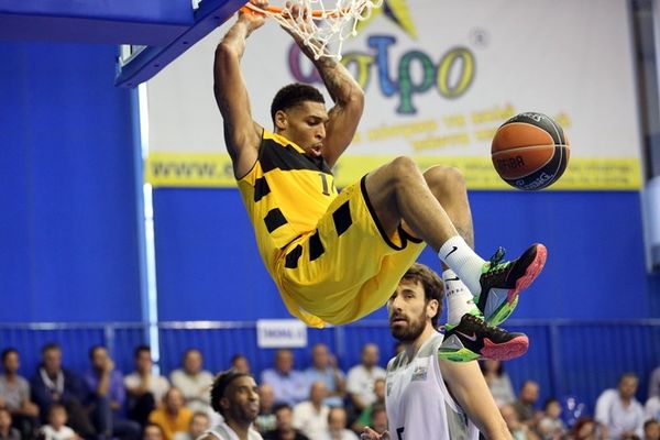 Σίφουνας ο Άρης στη Τρίπολη