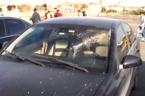 Ξύλο στην Τουρκία! (video+photos)