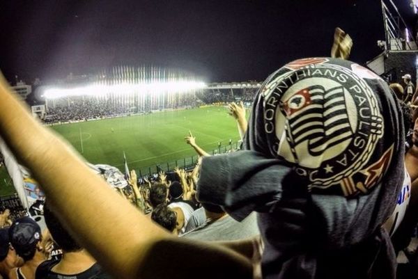 Πρωταθλήτρια Βραζιλίας η Κορίνθιας (videos)
