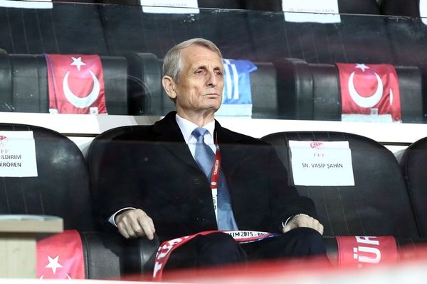 Γιατί ο Γκιρτζίκης βάζει διαιτητικές «τρικλοποδιές» στη Σπάρτη;