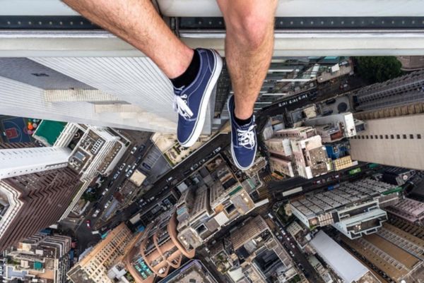   Ήρωας στα social media o 18χρονος Ρώσος που δε φοβάται τα ύψη! (photos+video)