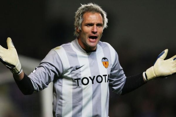 «Εύχομαι ο Νέβιλ να παραιτηθεί και να ζητήσει και συγνώμη!»