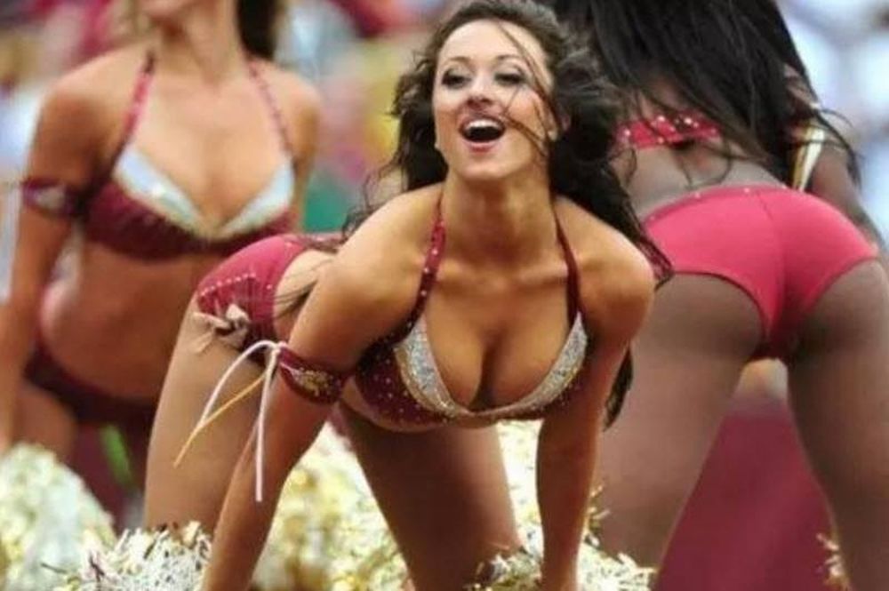 Οι πιο… shocking στιγμές των cheerleaders! (photos)