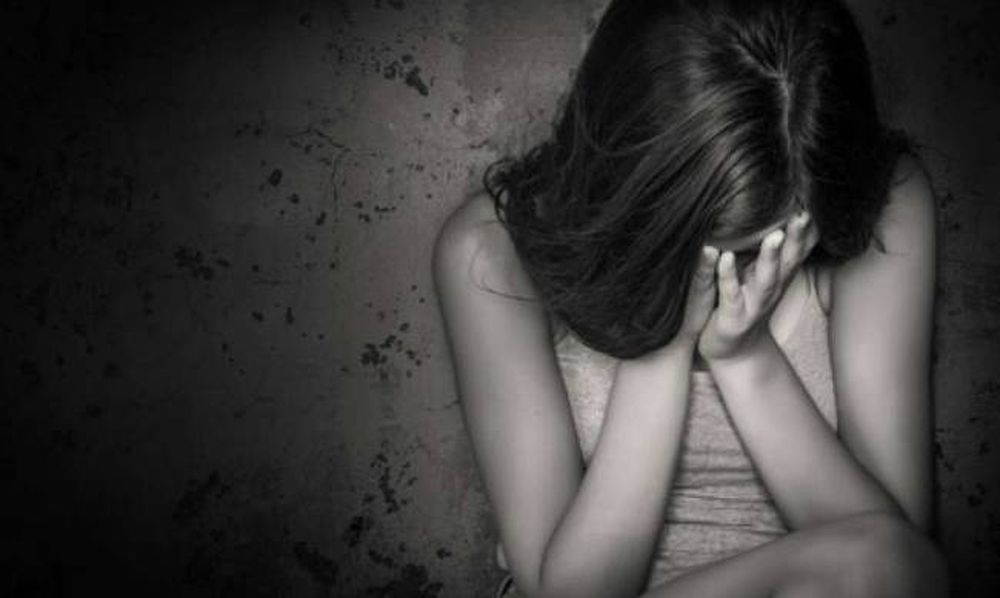 Φθιώτιδα: Στιγμές φρίκης στα χέρια βιαστών - «Με άρπαξαν από τον φίλο μου και με βίασαν»
