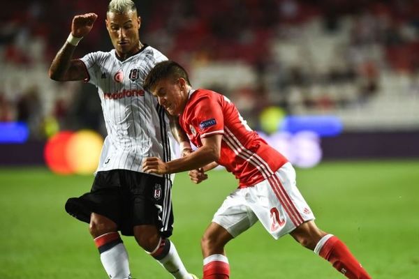 Champions League: «Αετομαχία» κορυφής στην Πόλη