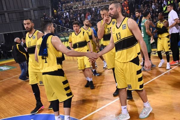 «Έβρεξε» τρίποντα στην Λευκάδα