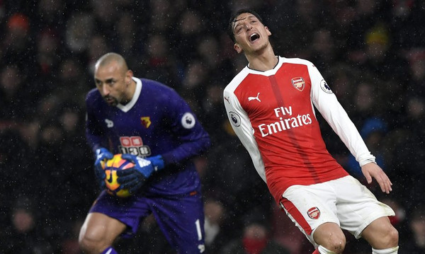 Premier League: Σοκ για Άρσεναλ, μοιρασιά στο ντέρμπι