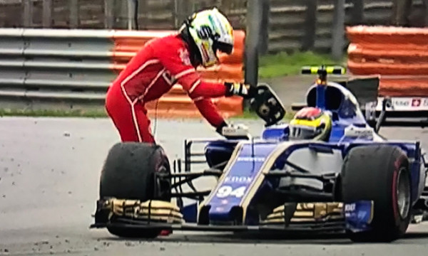 Χαμός στη Μαλαισία! Ο Στρολ διέλυσε την Ferrari του Φέτελ (vids)