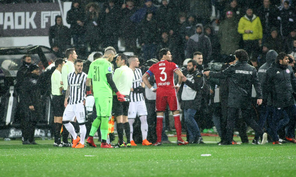 Καταγγελίες από Ολυμπιακό για επεισόδιο στα αποδυτήρια