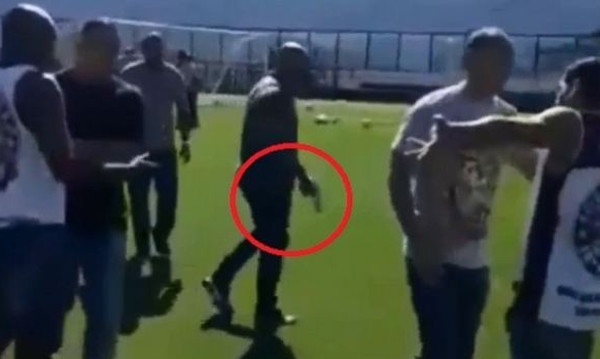 Βάσκο ντα Γκάμα: Έπεσαν πυροβολισμοί στην προπόνηση με εξαγριωμένους οπαδούς (photos+video)