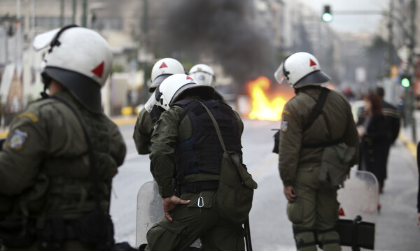 Οπαδοί της ΑΕΚ επιτέθηκαν σε σύνδεσμο του ΠΑΟΚ στην Πάτρα