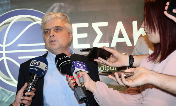 Παπαδόπουλος: «Το ελληνικό μπάσκετ είναι ενωμένο - Εμμένει στις θέσεις του ο Ολυμπιακός» (vid)